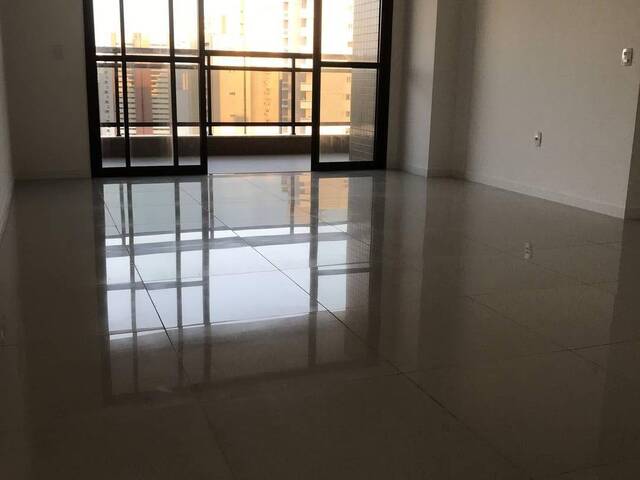 Apartamento para Venda em Fortaleza - 4
