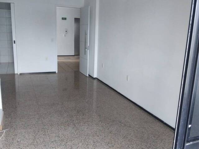 Apartamento para Venda em Fortaleza - 4