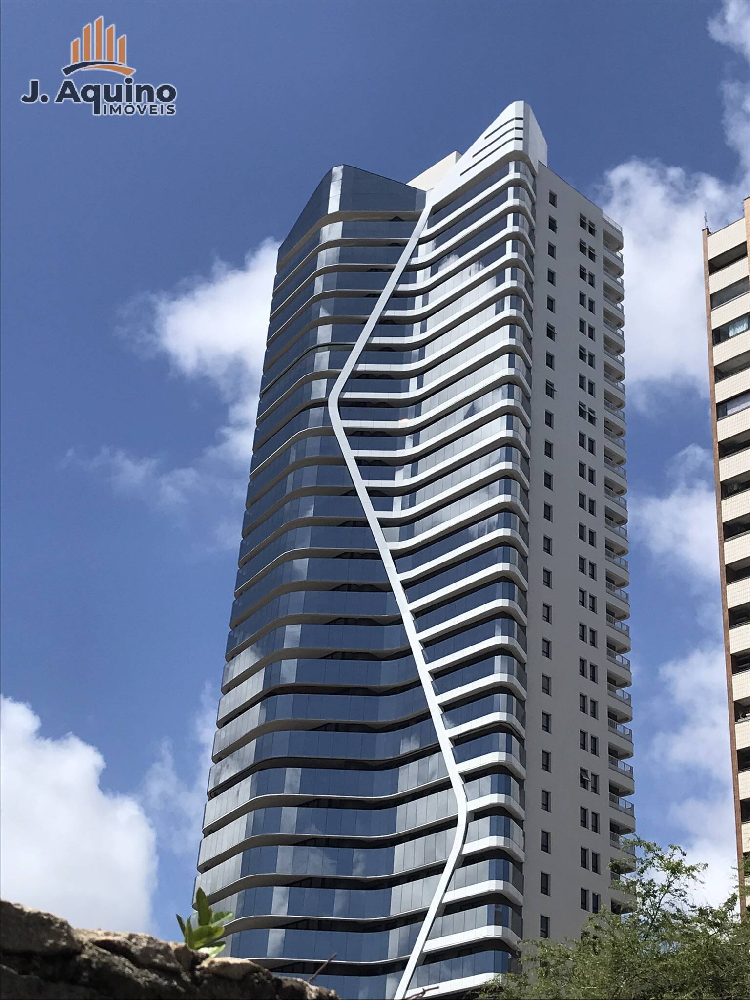 Apartamento novo de alto padrão no bairro Aldeota - Legacy