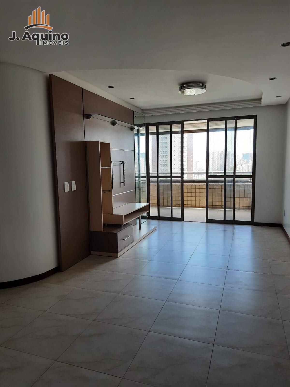 Apartamento com 03 suítes na Aldeota
