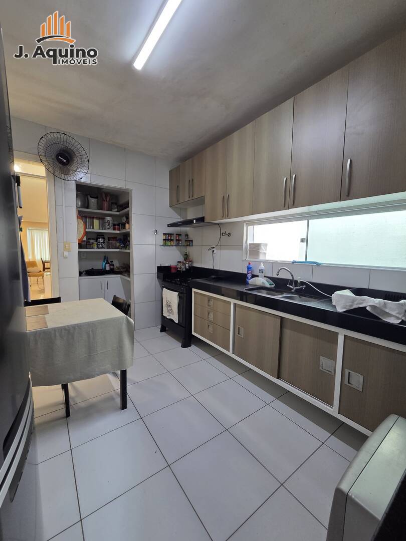 Casa, 4 quartos, 194 m² - Foto 11
